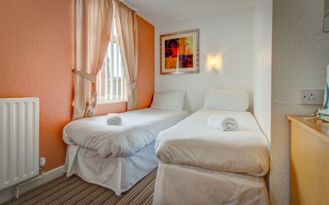 The Sandringham Court Hotel and Apartment