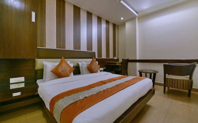 OYO 1721 Hotel Crown Royale