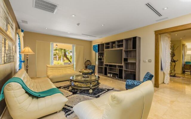 Glamorous Luxury Villa Pool Jacuzzi Sea View