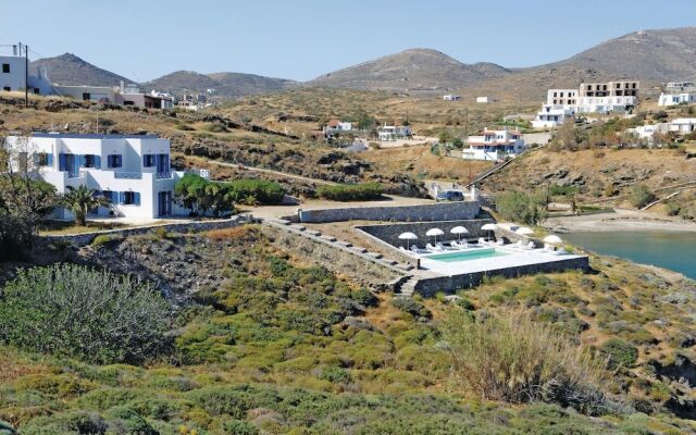 Amazing Home in Ampela, Syros With 6 Bedrooms and Outdoor Swimming Pool