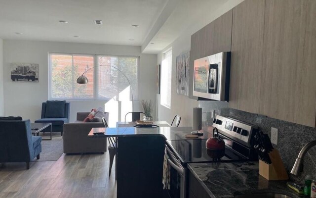 A2 300 Budd Street in Philadelphia