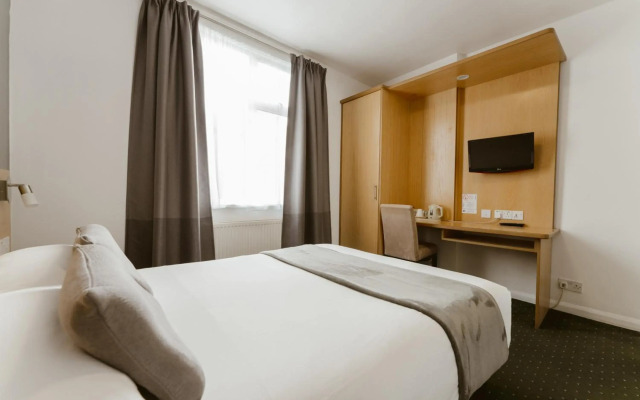 Star Hotel