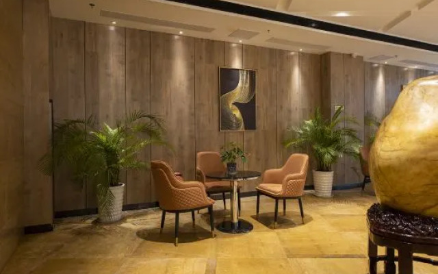 New Joy Hotel (Internatial Trade Spring Department Store Shopping)