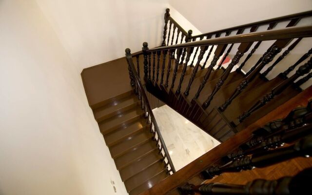 Classy Elegant Terasek Palace
