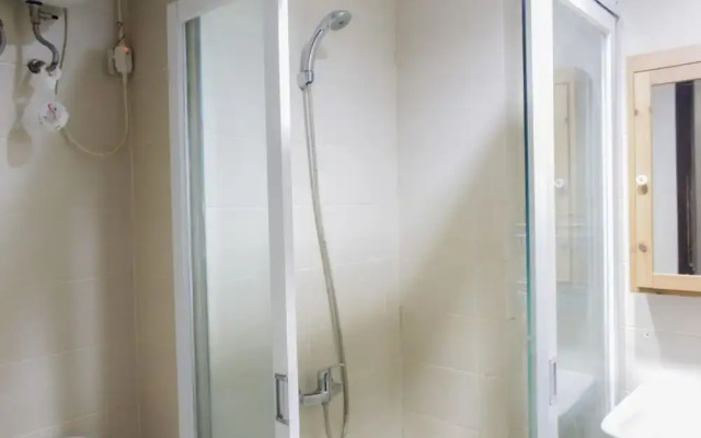 New and Comfort 1BR at Saveria Apartment