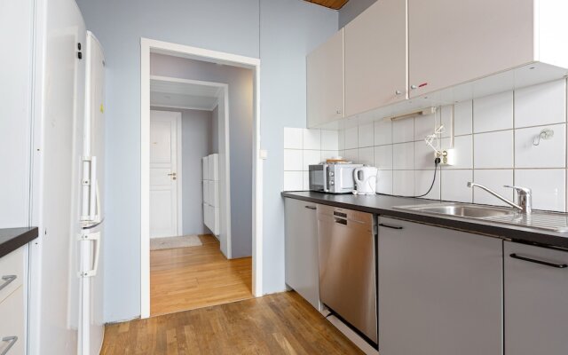 T13 Small Room