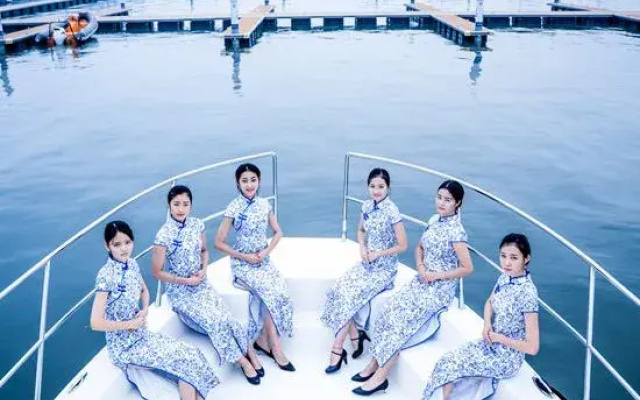 Caoejiang Yacht Resort Hotel