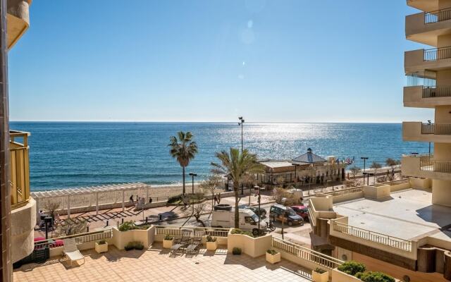 Dona Sofia - Fuengirola Promenade Apartment With Stunning Sea Views, Wifi