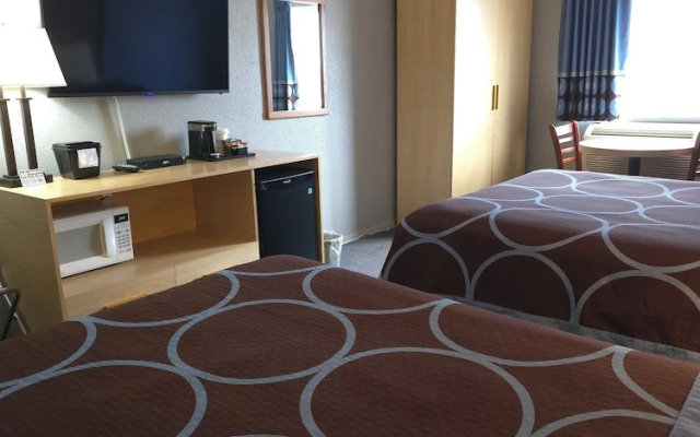 Super 8 Swift Current