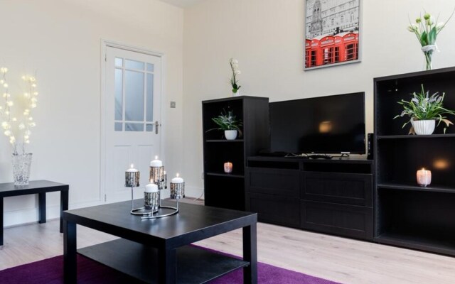 OYO Kings Cross Apartment