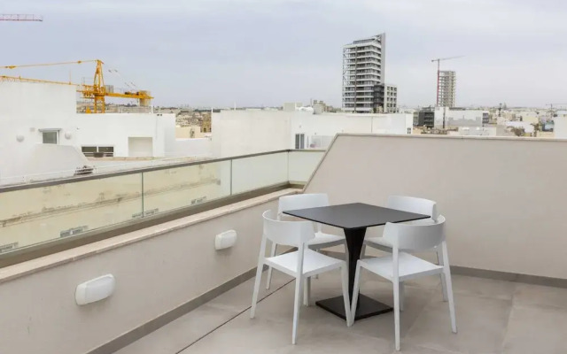 Gzira Suite 13