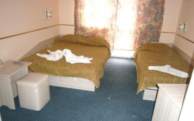 White House Hotel