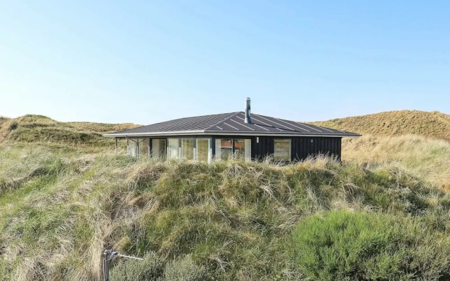 10 Person Holiday Home in Hvide Sande