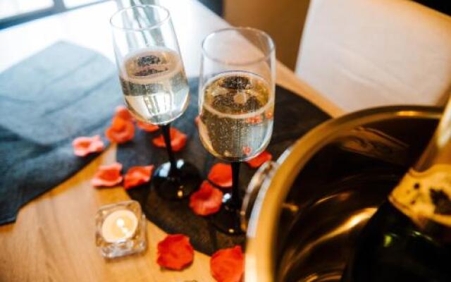 La Suite Romantique avec Jacuzzi au Cœur de Perpignan