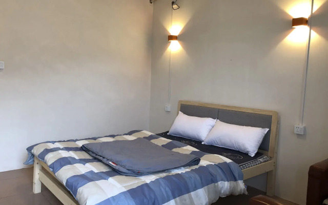 Changsha On the Road Youth Hostel