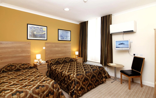 Russell Court Hotel