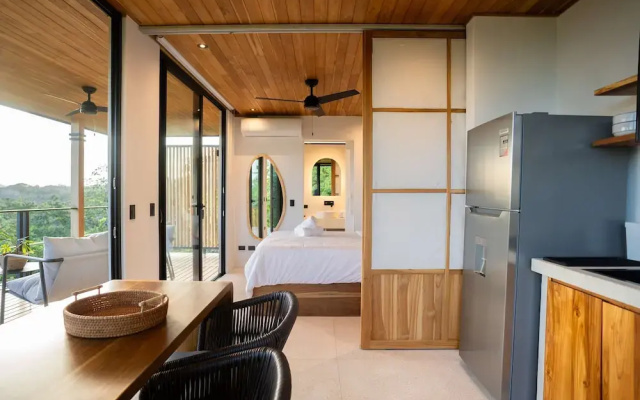 Chic 1BR Escape Breathtaking Balcony Views