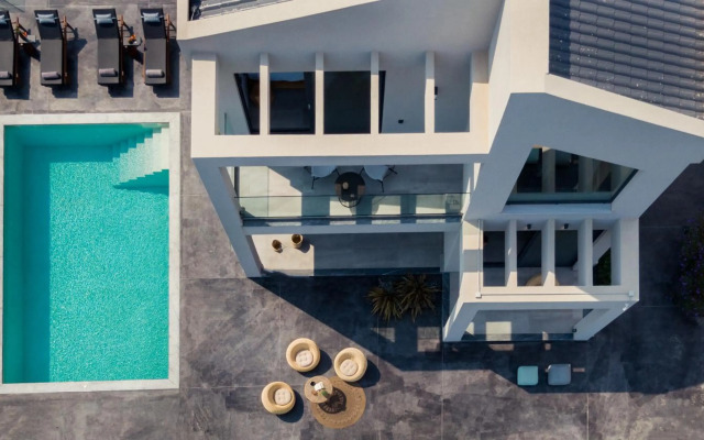 Sueño LUXURY VILLA 180 Iconic Sea View