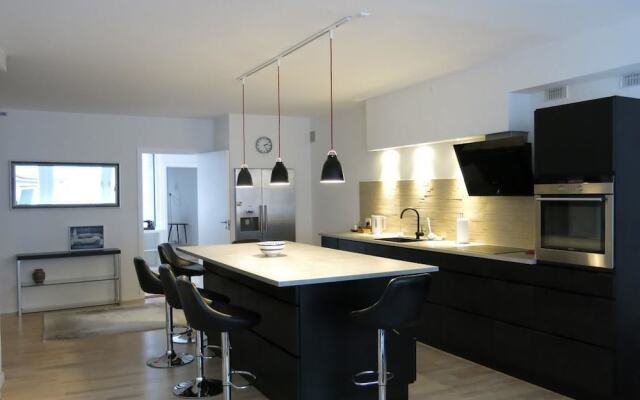 Luxury Apartment In the centre of 936-2