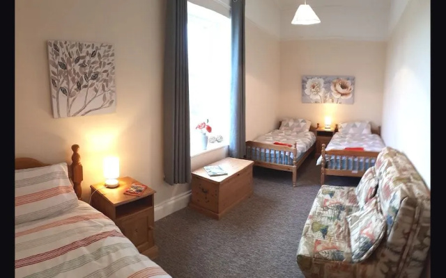 East Wing Apartment