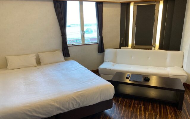 Ginowan Crystal Hotel