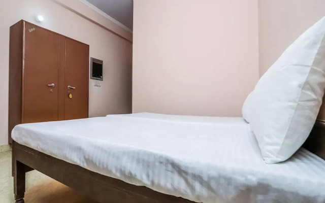 OYO LIFE NOD467 Sector 135