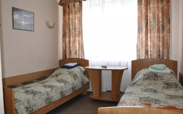 Отель Аэропорт