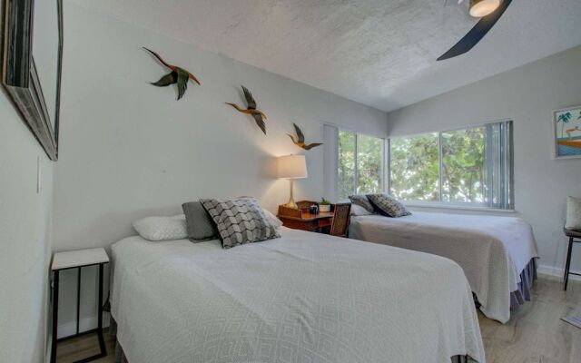 Pelican Gardens Villa 23