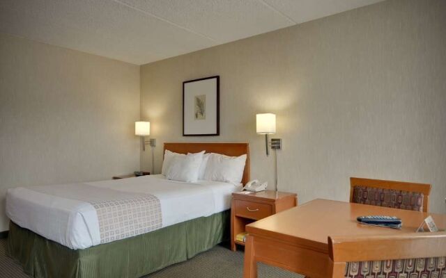 Vagabond Inn Executive Old Town