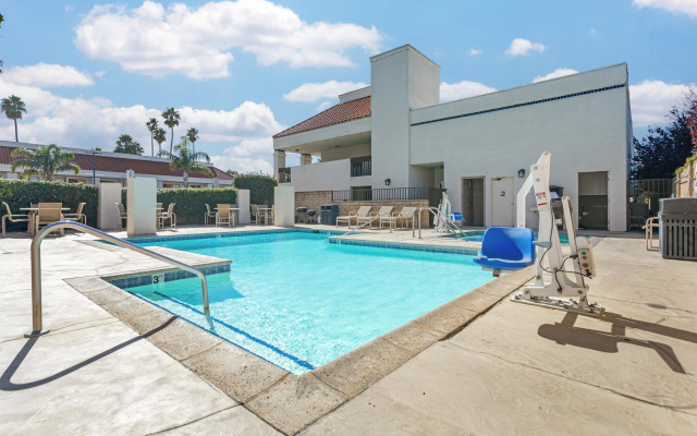 Best Western Plus Big America