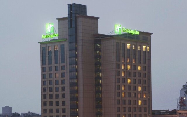 Holiday Inn Chongqing Guanyinqiao, an IHG Hotel