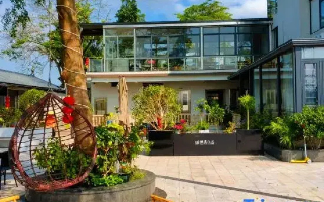 Wuxing Diaolou Guesthouse