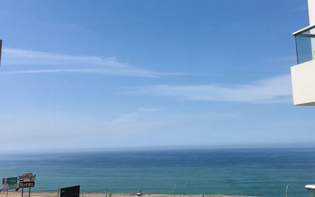 1206 - Ocean View Apartment with Pool - Pool One