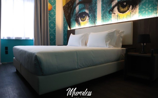 Muraless Art Hotel