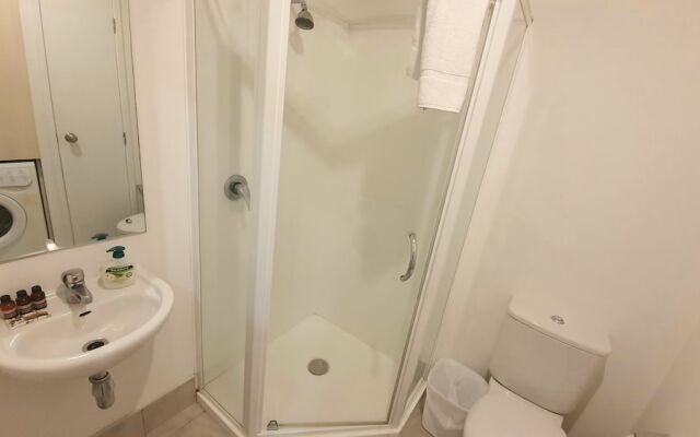 Private & Compact CBD Studio - Free Wifi