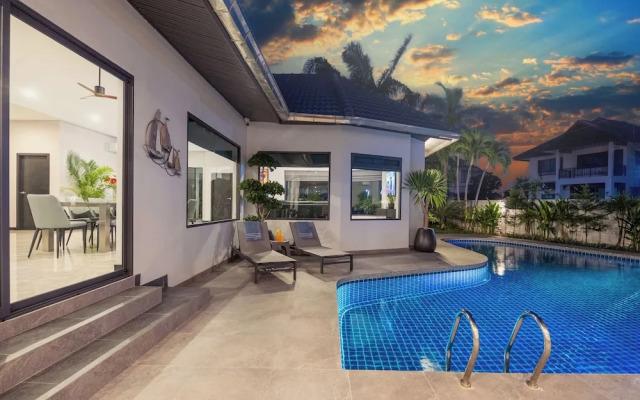 Villa Waree minutes to City and Beach