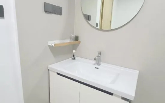 Jingdezhen Dongfangli  (sculpture porcelain factory)