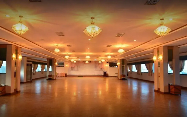 Holiday Plaza Hotel - Cebu