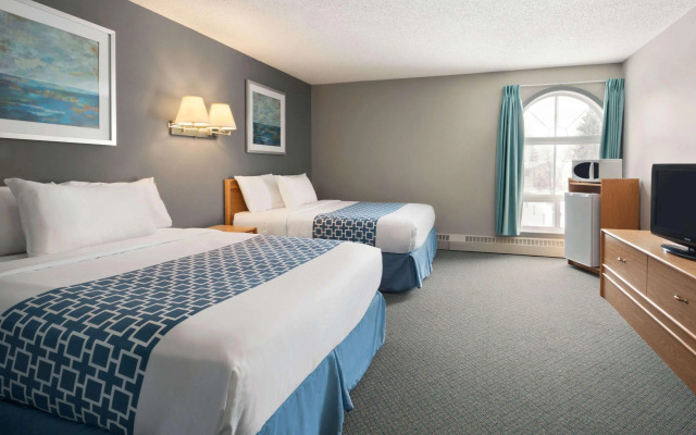 Travelodge by Wyndham Edmonton Airport