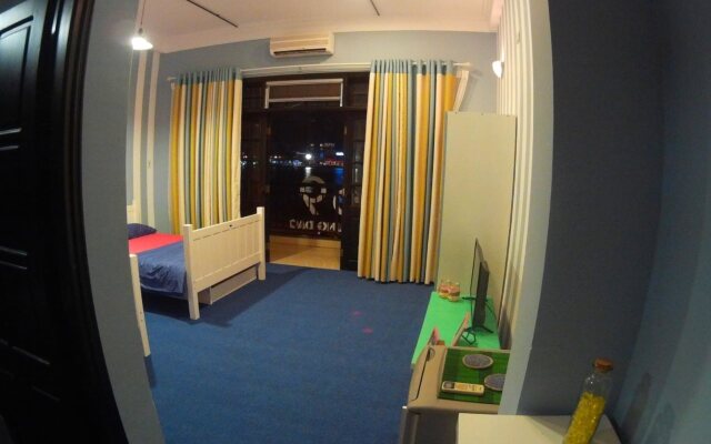 Barneys Danang Backpackers House