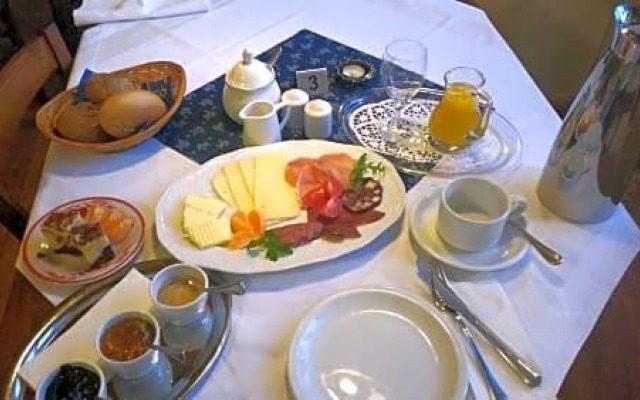 Gasthaus & Pension Zur guten Quelle