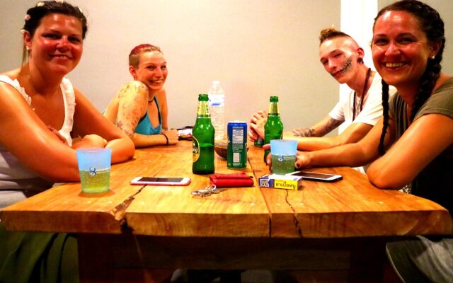 Treechart Hostel