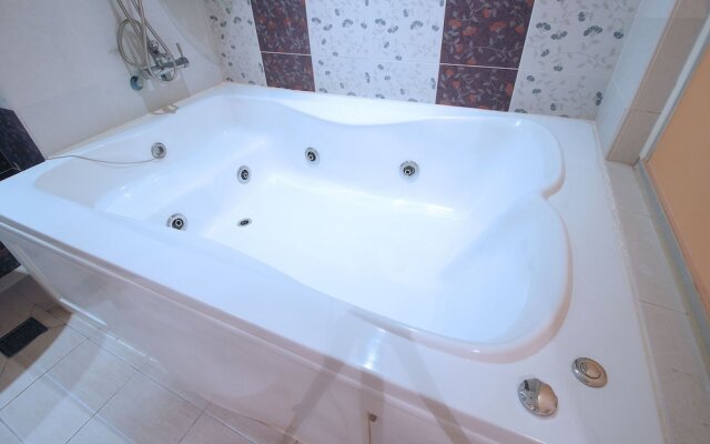 Hotel S