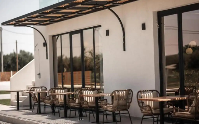 Salt Boutique Hotel