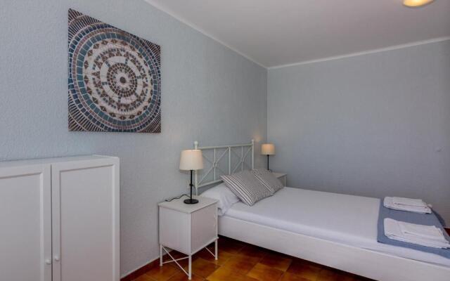 HomeHolidaysRentals Etoile