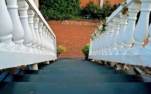 Voyager Hotels and Suites