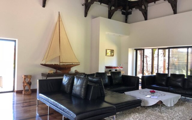 Villa Naiade, Belle Riviere