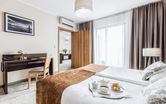 Mercure Wiazowna Brant