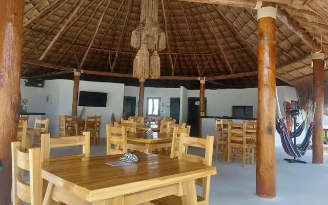 Aqua Breeze Glamping