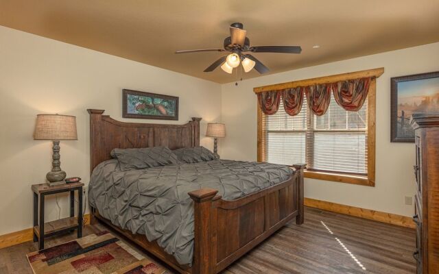 Splash Mansion - Four Bedroom Chalet